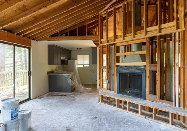 Photo 4 of Single family home for sale at 3 Horizon Hl Ln, Bellingham, WA 98229 | MLS# NWM2593371 | Listing updated on 2026-10-20