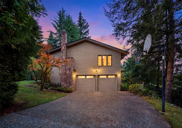 Photo 3 of Single family home for sale at 13233 Se 51st Place, Bellevue, WA 98006 | MLS# NWM2593376 | Listing updated on 2026-10-12