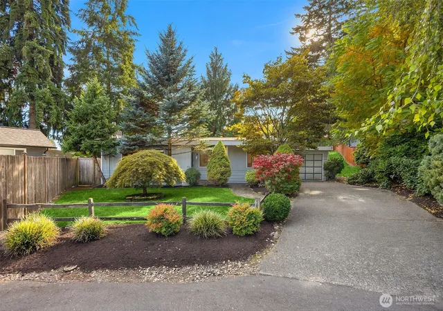 Photo 1 of Single family home for sale at 20414 29th Avenue W, Lynnwood, WA 98036 | MLS# NWM2593377 | Listing updated on 2026-10-16