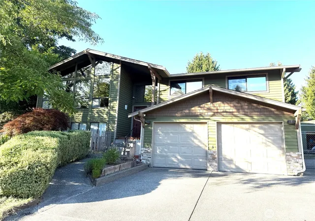 Single family home for sale at 29008 50th Avenue S, Auburn, WA 98001 | MLS# NWM2593393