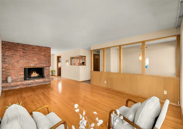 Photo 3 of Single family home for sale at 7039 S Lakeridge Dr, Seattle, WA 98178 | MLS# NWM2593397 | Listing updated on 2026-10-27