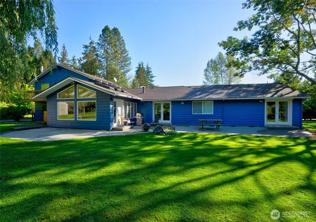 Photo 4 of Single family home for sale at 16674 Mountain View Rd, Mount Vernon, WA 98274 | MLS# NWM2593403 | Listing updated on 2026-10-15