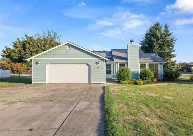 Single family home for sale at 3727 Prairie Ave, Centralia, WA 98531 | MLS# NWM2593429
