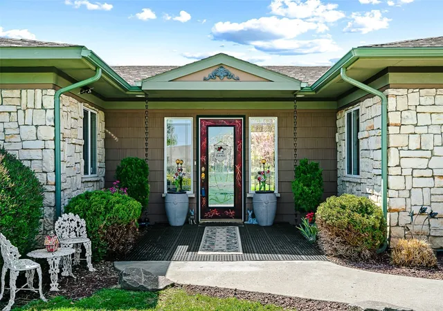 Photo 2 of Single family home for sale at 15010 Fisk Rd, Yakima, WA 98908 | MLS# NWM2593440 | Listing updated on 2026-10-22