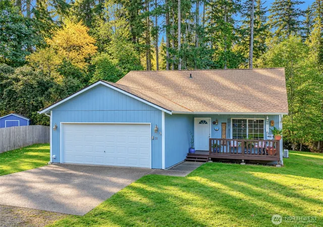 Photo 1 of Single family home for sale at 31 E Ketron Pl W, Shelton, WA 98584 | MLS# NWM2593442 | Listing updated on 2026-10-12