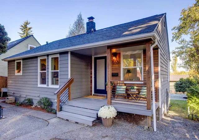 Photo 3 of Single family home for sale at 7332 29th Avenue SW, Seattle, WA 98126 | MLS# NWM2593451 | Listing updated on 2026-10-23