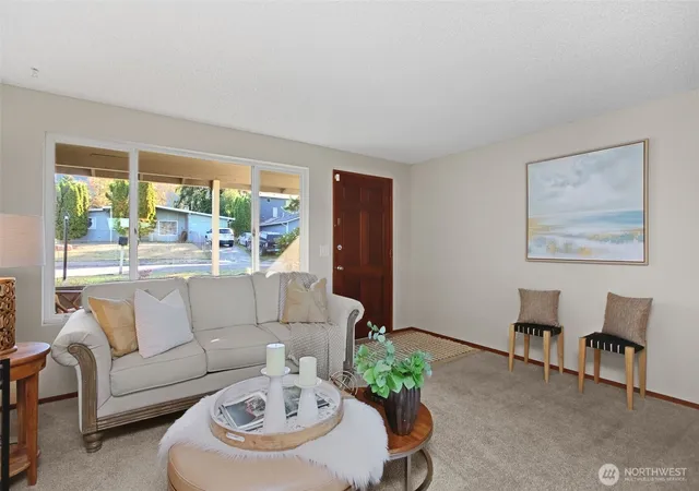 Photo 3 of Single family home for sale at 30211 10th Avenue S, Federal Way, WA 98003 | MLS# NWM2593457 | Listing updated on 2026-10-20