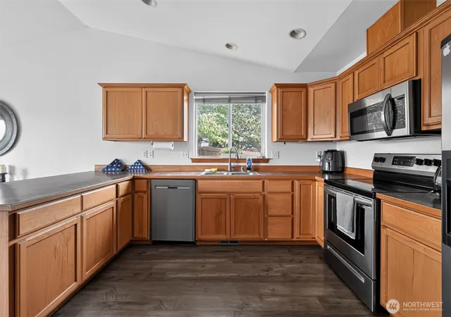 Photo 3 of Single family home for sale at 111 W Courtney Ct, Ellensburg, WA 98926 | MLS# NWM2593479 | Listing updated on 2026-10-19