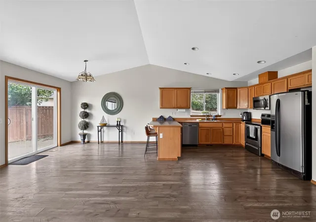 Photo 4 of Single family home for sale at 111 W Courtney Ct, Ellensburg, WA 98926 | MLS# NWM2593479 | Listing updated on 2026-10-19
