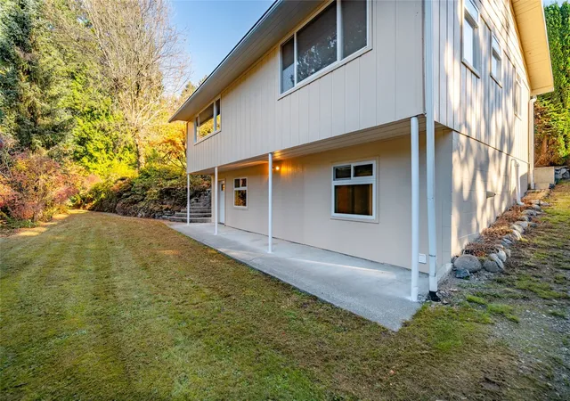 Photo 3 of Single family home for sale at 47876 Sr 20, Concrete, WA 98237 | MLS# NWM2593485 | Listing updated on 2026-10-18