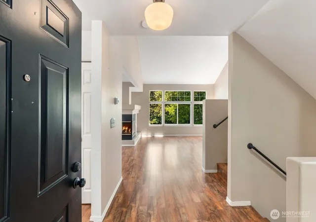 Photo 3 of Townhouse for sale at 16918 Cobblestone Dr, Lynnwood, WA 98037 | MLS# NWM2593495 | Listing updated on 2026-10-14