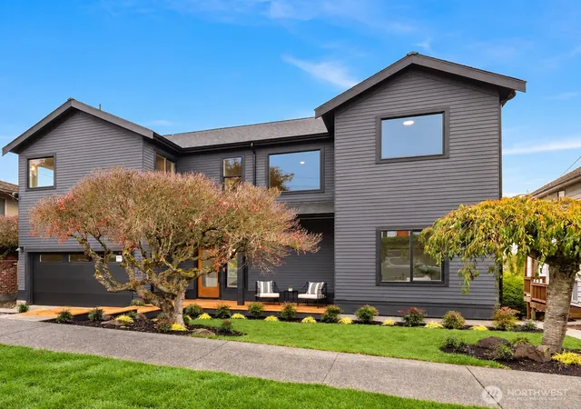 Single family home for sale at 3020 38th Avenue W, Seattle, WA 98199 | MLS# NWM2593506