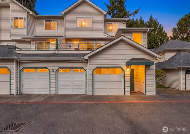 Photo 2 of Townhouse for sale at 16219 Northup Way #C-201, Bellevue, WA 98008 | MLS# NWM2593510 | Listing updated on 2026-10-24