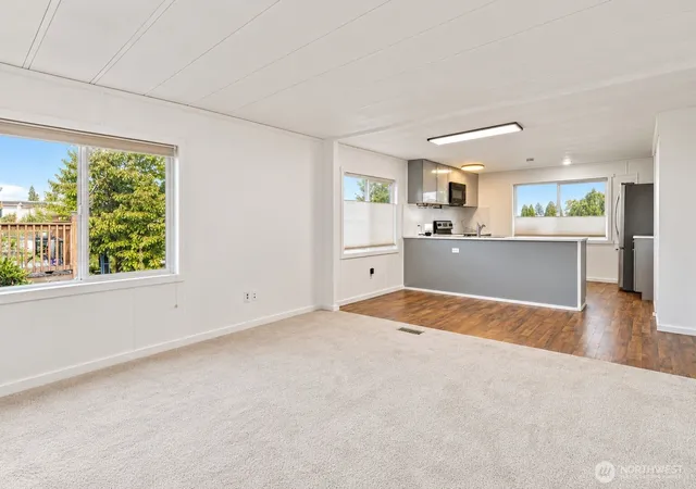 Photo 4 of Manufactured home for sale at 13320 Highway 99 #147, Everett, WA 98204 | MLS# NWM2593516 | Listing updated on 2026-10-14