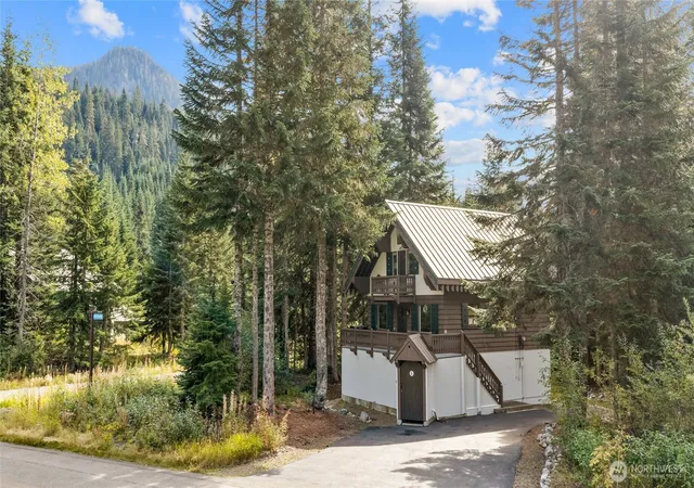 Photo 1 of Single family home for sale at 5 Lech Strasse, Snoqualmie Pass, WA 98068 | MLS# NWM2593524 | Listing updated on 2026-10-12