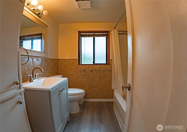Photo 3 of Single family home for sale at 8314 Washington Blvd SW, Lakewood, WA 98498 | MLS# NWM2593526 | Listing updated on 2026-10-14