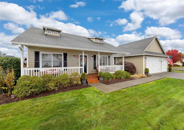 Photo 2 of Single family home for sale at 153 Birdie Dr, Chehalis, WA 98532 | MLS# NWM2593552 | Listing updated on 2026-10-28