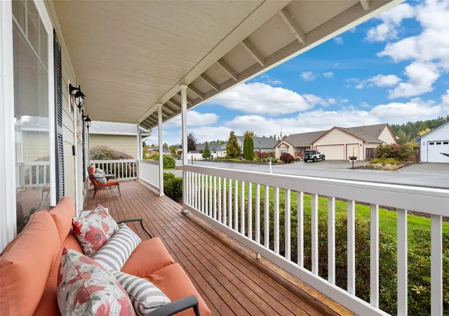 Photo 3 of Single family home for sale at 153 Birdie Dr, Chehalis, WA 98532 | MLS# NWM2593552 | Listing updated on 2026-10-28
