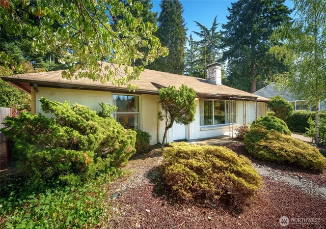 Photo 3 of Single family home for sale at 15326 Stone Ave N, Shoreline, WA 98133 | MLS# NWM2593555 | Listing updated on 2026-10-18