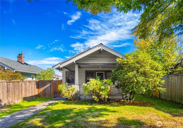 Photo 2 of Land for sale at 2570 5th Avenue W, Seattle, WA 98119 | MLS# NWM2593558 | Listing updated on 2026-10-12