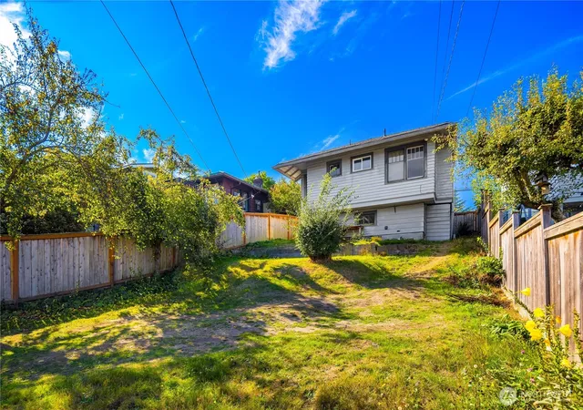 Photo 4 of Land for sale at 2570 5th Avenue W, Seattle, WA 98119 | MLS# NWM2593558 | Listing updated on 2026-10-12