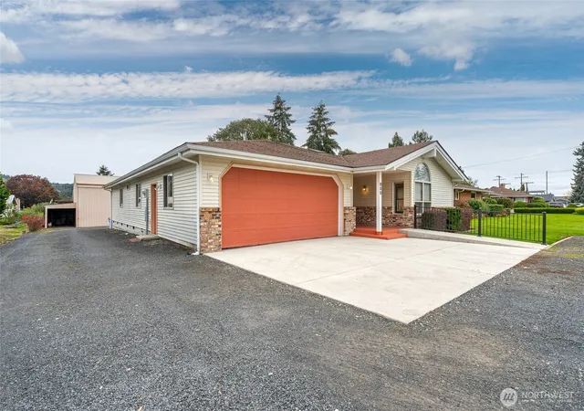 Photo 1 of Single family home for sale at 850 Southwest 18th St, Chehalis, WA 98532 | MLS# NWM2593560 | Listing updated on 2026-10-15