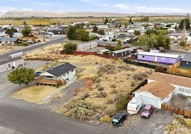 Photo 3 of Land for sale at 605 SW Lincoln Pl, Mattawa, WA 99349 | MLS# NWM2593567 | Listing updated on 2026-10-26