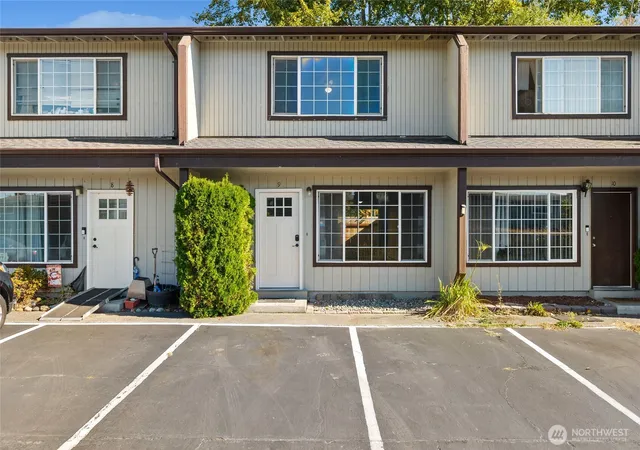 Photo 1 of Condo for sale at 3333 Redwood Ave, Bellingham, WA 98225 | MLS# NWM2593571 | Listing updated on 2026-10-16