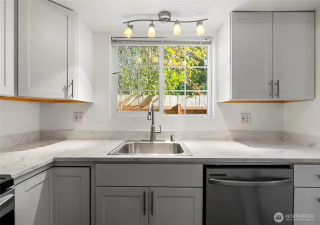 Photo 3 of Condo for sale at 3333 Redwood Ave, Bellingham, WA 98225 | MLS# NWM2593571 | Listing updated on 2026-10-16