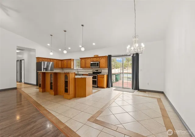 Photo 4 of Single family home for sale at 25720 W Malloy Prairie Rd, Cheney, WA 99004 | MLS# NWM2593572 | Listing updated on 2026-10-17