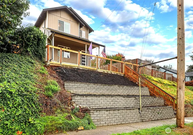 Single family home for sale at 920 Hull Ave, Port Orchard, WA 98366 | MLS# NWM2593581