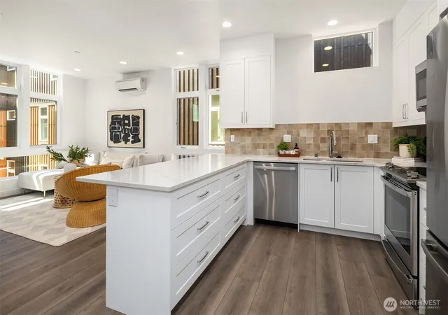 Photo 3 of Townhouse for sale at 1745 17th Avenue, Seattle, WA 98122 | MLS# NWM2593582 | Listing updated on 2026-10-22