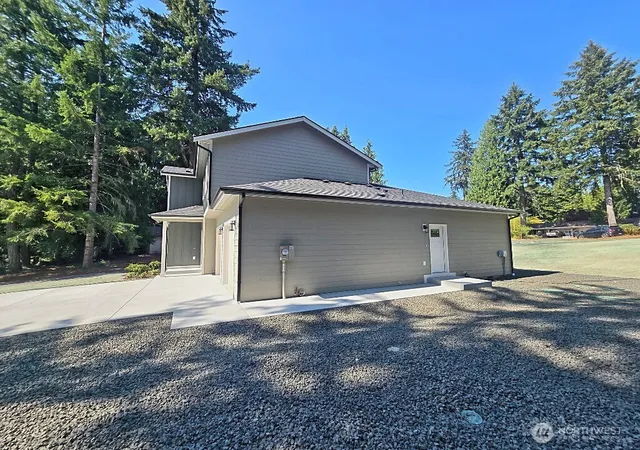Photo 3 of Multi family home for sale at 4502 Ridgewood Ct Nw, Olympia, WA 98502 | MLS# NWM2593601 | Listing updated on 2026-10-12