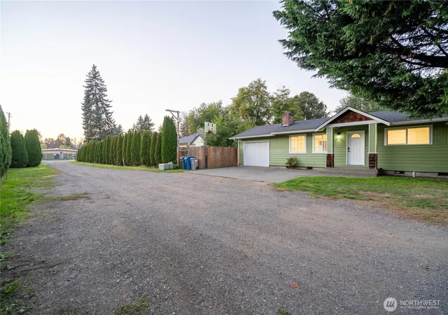 Photo 1 of Single family home for sale at 728 5th Avenue S, Kent, WA 98032 | MLS# NWM2593615 | Listing updated on 2026-10-14