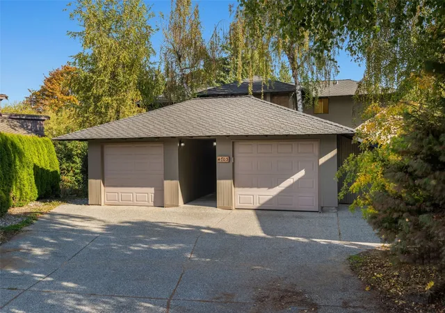Photo 1 of Single family home for sale at 4705 W Glenhaven Dr, Everett, WA 98203 | MLS# NWM2593619 | Listing updated on 2026-10-29