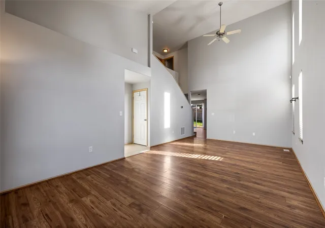 Photo 4 of Single family home for sale at 7503 Village Dr, Sumner, WA 98390 | MLS# NWM2593645 | Listing updated on 2026-10-21