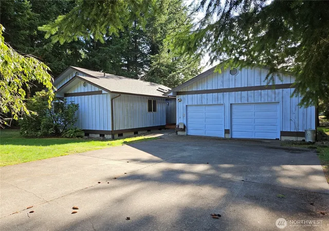 Single family home for sale at 21 Eagle View Ln, Port Ludlow, WA 98365 | MLS# NWM2593648