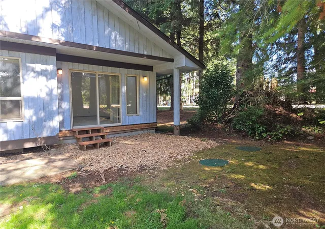Photo 3 of Single family home for sale at 21 Eagle View Ln, Port Ludlow, WA 98365 | MLS# NWM2593648 | Listing updated on 2026-10-15