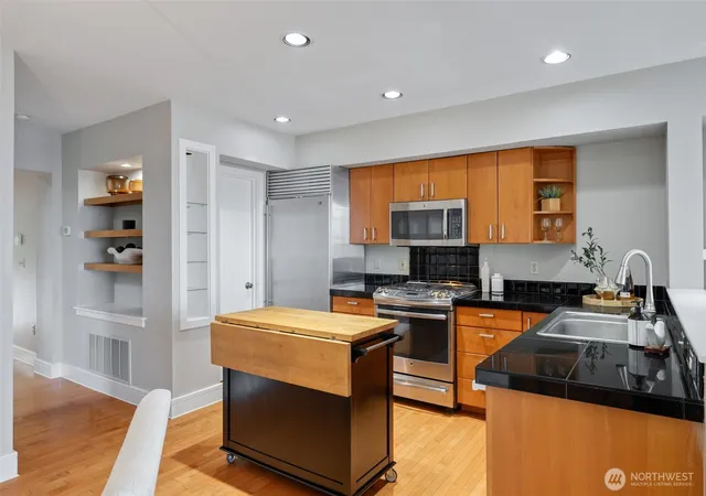 Photo 3 of Sale Pending at 212 N 45th Street, Seattle, WA 98103 | MLS# NWM2593668 | Listing updated on 2026-10-19