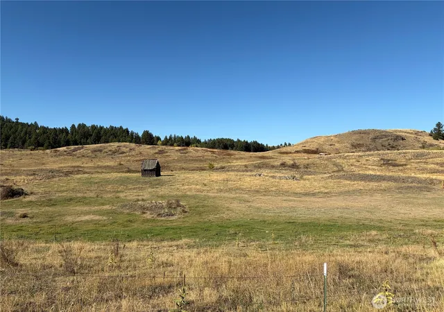 Photo 1 of Land for sale at 0 Tbd Mountain View Dr, Oroville, WA 98844 | MLS# NWM2593677 | Listing updated on 2026-10-12