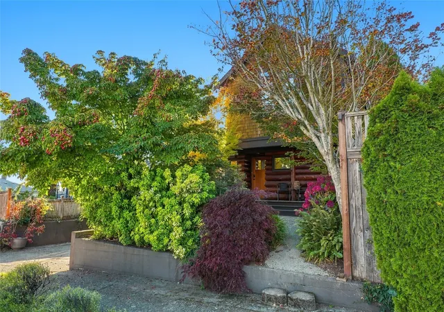 Photo 1 of Single family home for sale at 8423 40th Avenue SW, Seattle, WA 98136 | MLS# NWM2593682 | Listing updated on 2026-10-16