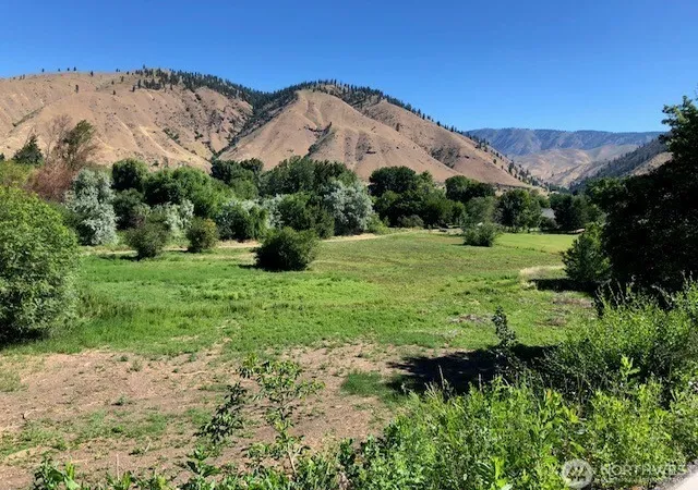 Photo 2 of Sale Pending at 613 Pioneer Ave, Cashmere, WA 98815 | MLS# NWM2593685 | Listing updated on 2026-10-24