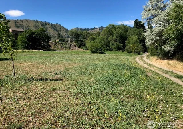 Photo 1 of Sale Pending at 613 Pioneer Ave, Cashmere, WA 98815 | MLS# NWM2593685 | Listing updated on 2026-10-24