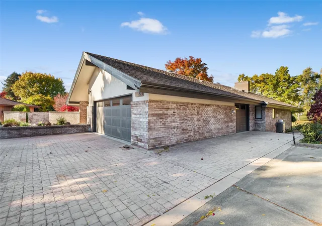 Photo 4 of Single family home for sale at 828 S Skylark Way, Othello, WA 99344 | MLS# NWM2593696 | Listing updated on 2026-10-28
