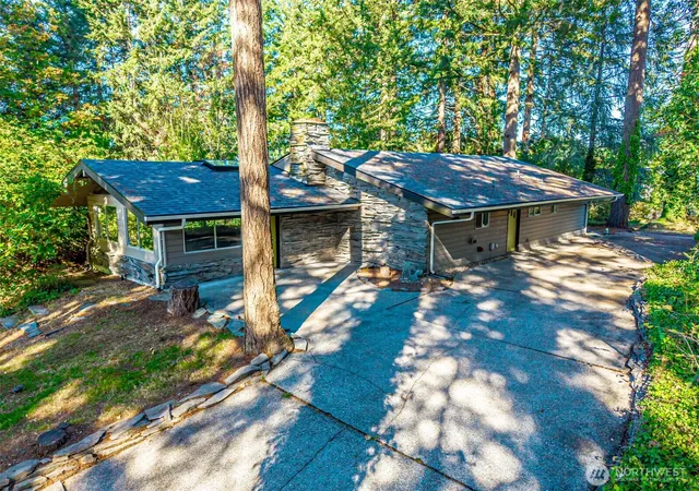 Photo 1 of Single family home for sale at 2322 W 4th Avenue, Olympia, WA 98502 | MLS# NWM2593712 | Listing updated on 2026-10-13