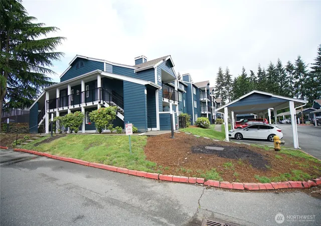 Photo 3 of Condo for sale at 215 Sw 100th Street #B-102, Everett, WA 98204 | MLS# NWM2593715 | Listing updated on 2026-10-13