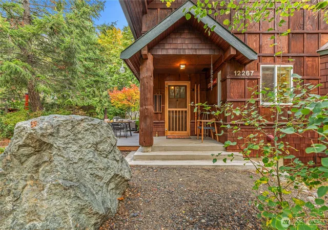 Photo 2 of Sale Pending at 12267 Pine Ridge Dr, Peshastin, WA 98847 | MLS# NWM2593720 | Listing updated on 2026-10-16