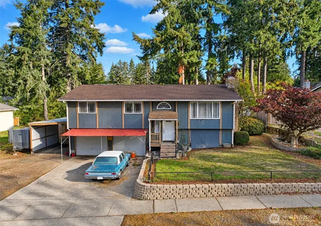 Photo 1 of Single family home for sale at 6906 36th Avenue, Lacey, WA 98503 | MLS# NWM2593726 | Listing updated on 2026-10-19