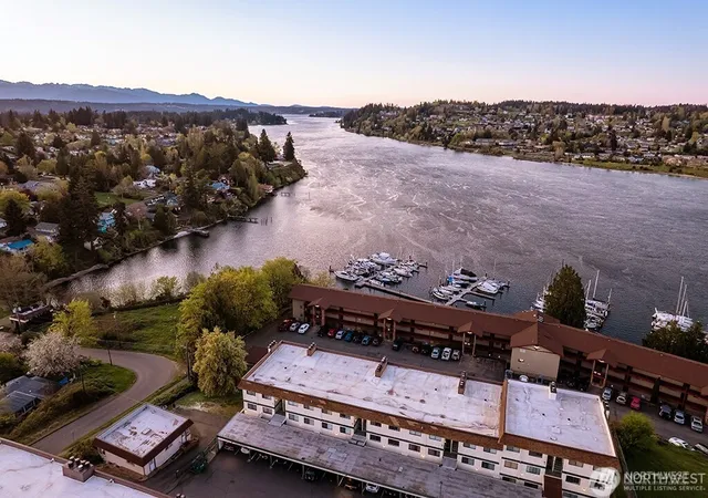 Photo 2 of Sale Pending at 1588 Naval Ave #2, Bremerton, WA 98312 | MLS# NWM2593729 | Listing updated on 2026-10-27