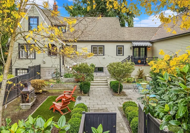 Single family home for sale at 1060 Spruce St, Edmonds, WA 98020 | MLS# NWM2593733